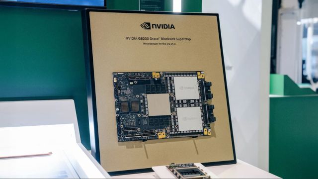 GTC 2025 행사장 내 SK하이닉스 전시 부스(HBM 섹션). SK하이닉스