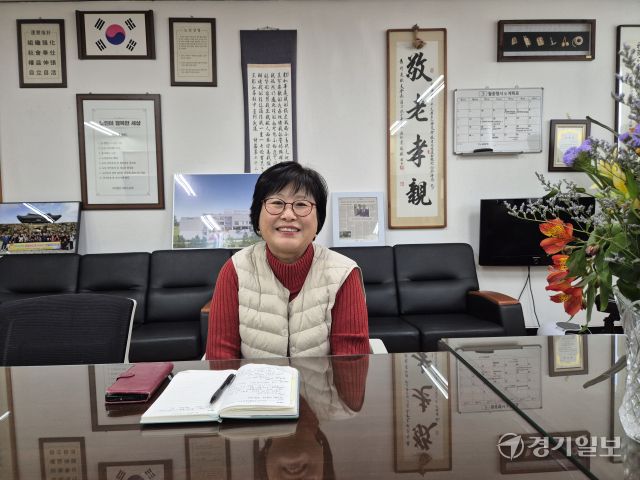 김은수 호박넝쿨가족봉사단 고문. 김도균기자