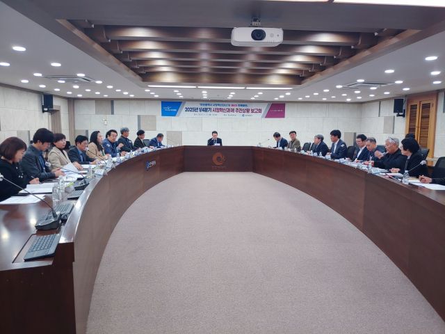 인천 시정혁신단이 인천시청 영상회의실에서 ‘2025년 ¼분기 시정혁신과제 추진상황 보고회’를 열었다. 인천시 제공