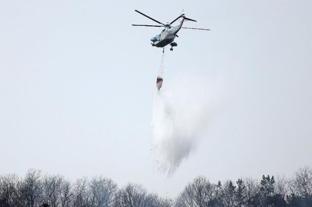 소방헬기. 기사의 이해를 돕기 위한 이미지로 기사와 직접적 연관은 없습니다. 연합뉴스