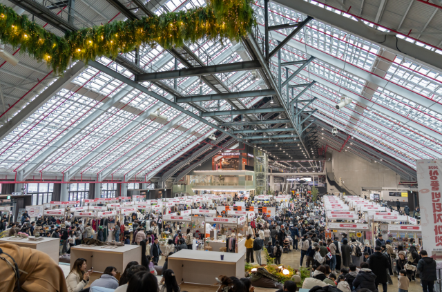 2025 상플 빈티지 마켓 행사가 열려 많은 시민들이 행사장을 방문했다. 인천관광공사 제공