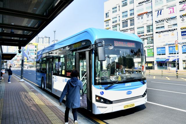 김포지역 GTX-A 킨텍스역 연계 버스노선 33번 버스. 김포시 제공