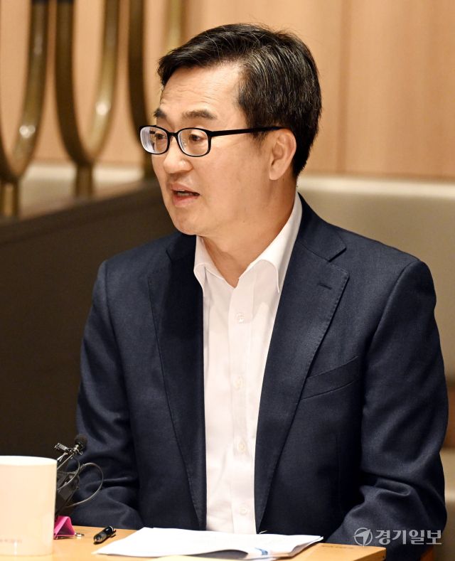 대선 출마선언한 김동연 경기도지사, 청년들과의 만남 [포토뉴스]