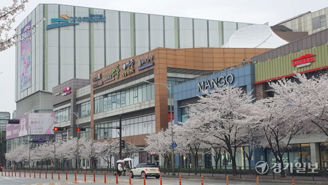 고양특례시 일산서구 대화동에 위치한 복합테마파크 ‘원마운트’ 전경. 신진욱기자