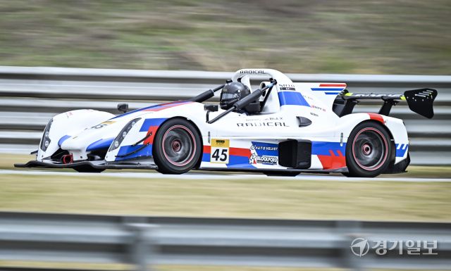 2025 오네 슈퍼레이스 챔피언십 개막 첫 날 [포토뉴스]