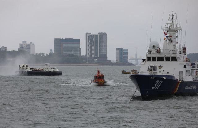 중부지방해양경찰청이 훈련을 하고 있다. 중부해경청 제공
