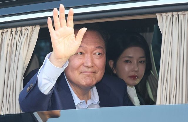 윤석열 전 대통령 부부. 연합뉴스