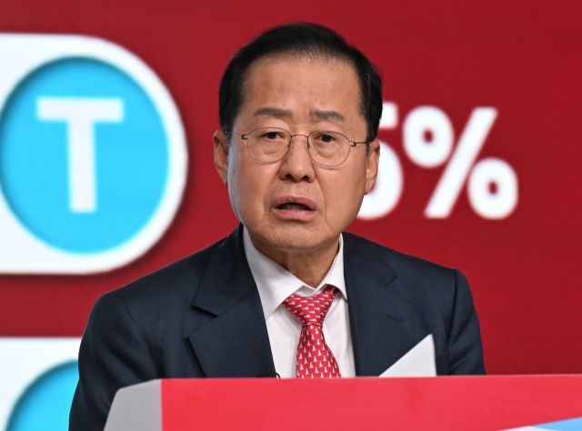 20일 서울 강서구 ASSA아트홀에서 열린 국민의힘 제21대 대통령 후보자 1차 경선 조별 토론회에서 B조 홍준표 후보가 발언하고 있다. 연합뉴스