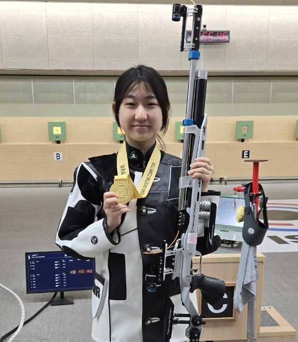 제7회 창원시장배 전국사격대회 여고부 공기소총서 시즌 2관왕에 오른 최예인.고양 주엽고 제공