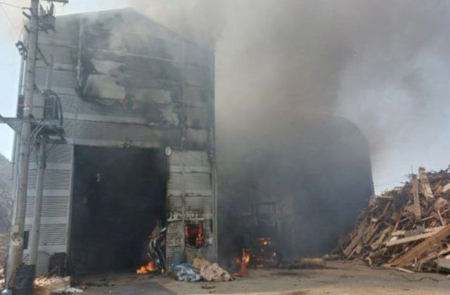 화성 정남면 폐목재처리공장 화재현장. 화성소방서 제공