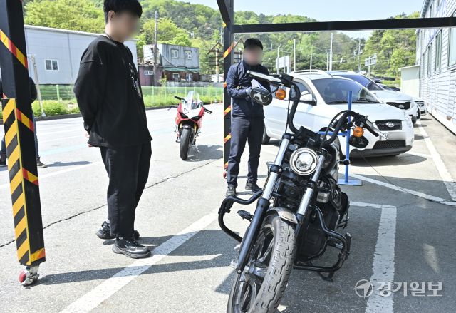 이륜차 안전검사 의무화 시작 [포토뉴스]