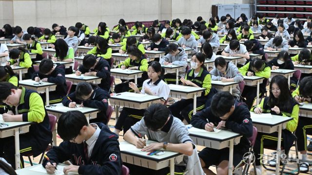 양심에 따른 무(無)감독 시험 [포토뉴스]