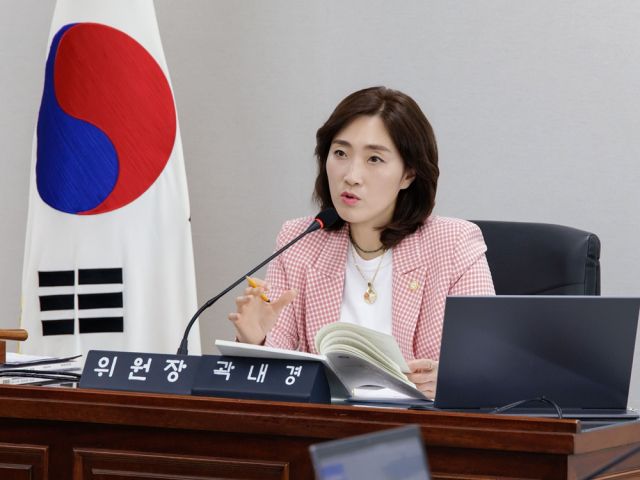 부천시의회 행정복지위원회 곽내경 위원장. 부천시의회 제공