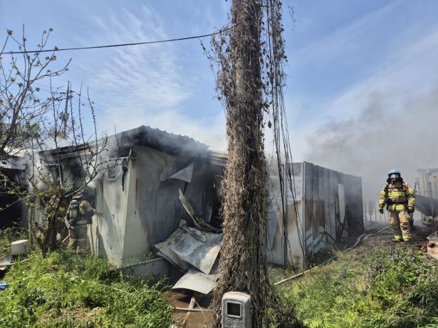 시흥 과림동 콩나물공장 화재 현장. 경기도소방재난본부 제공