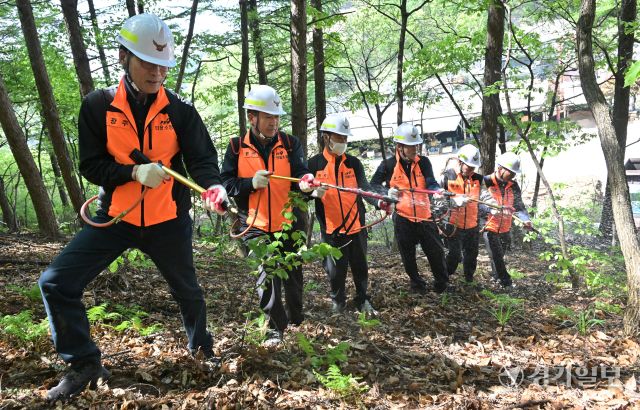 산불 대비한 '광주시 유관기관 합동 산불진화 및 대피훈련' [포토뉴스]