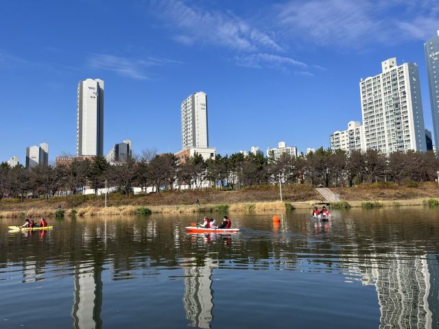 안산호수공원 전경. 안산시 제공