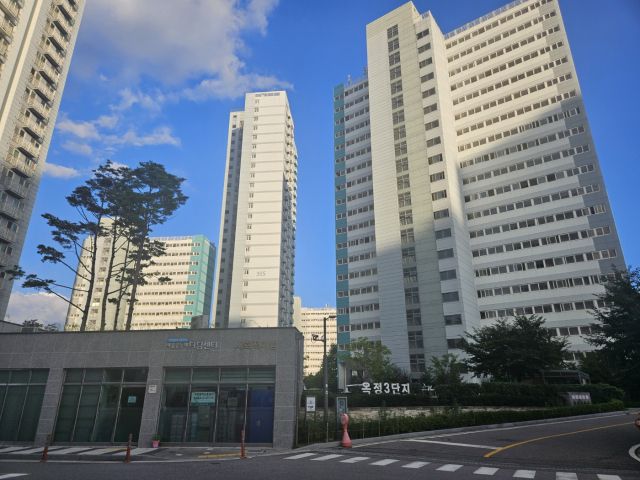 동두천양주교육지원청이 저경력 교원의 주거안정을 위해 확보한 공동사택. 옥정지구 주공 3단지 아파트 전경, 동두천양주교육지원청 제공