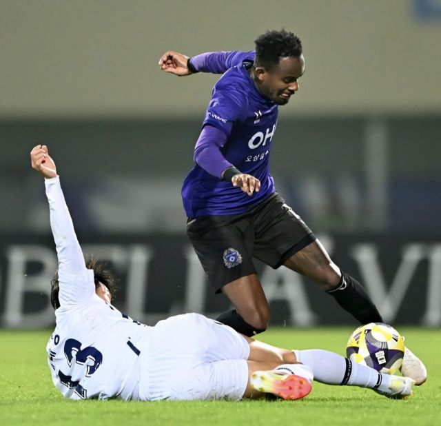 FC안양이 코리아컵 16강전에서 대구FC와 맞대결을 펼친다. 사진은 지난 10일 양 팀의 K리그1 13라운드 경기 장면. FC안양 제공