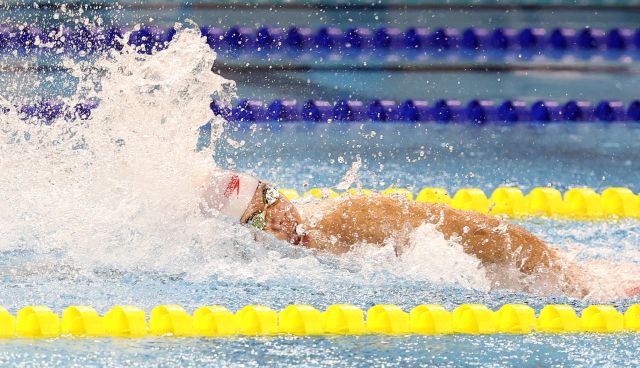 14일 창원실내수영장에서 열린 제19회 전국장애학생체육대회 수영 자유형 50m 결승서 대회 4관왕에 오른 김재훈(용인 고림중)이 역영하고 있다.경기도장애인체육회 제공