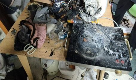 인천 서구의 한 빌라에서 불이 났다. 사진은 사고 현장. 인천소방본부제공