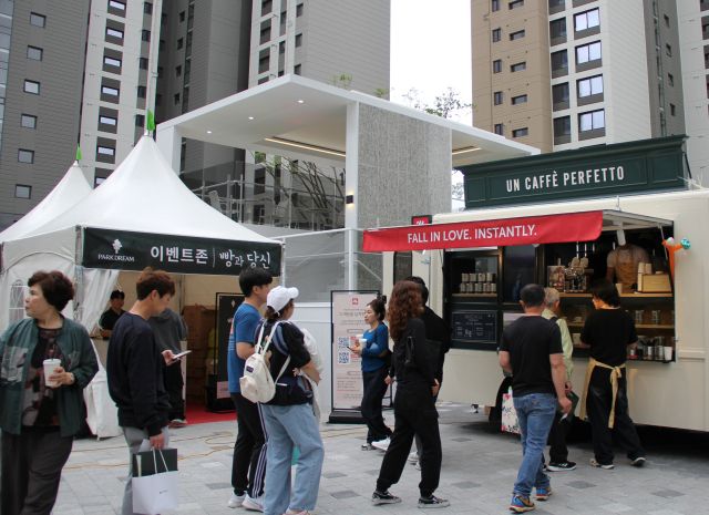 지난 16일부터 18일까지 진행된 HS화성 평택석정공원 화성파크드림 내 집 방문 행사 현장. HS화성