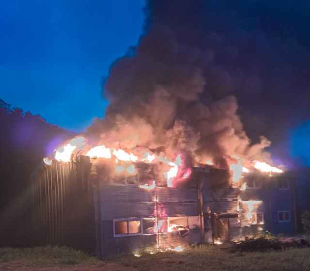 포천시 내촌면 소재 창고 화재현장. 포천소방서 제공