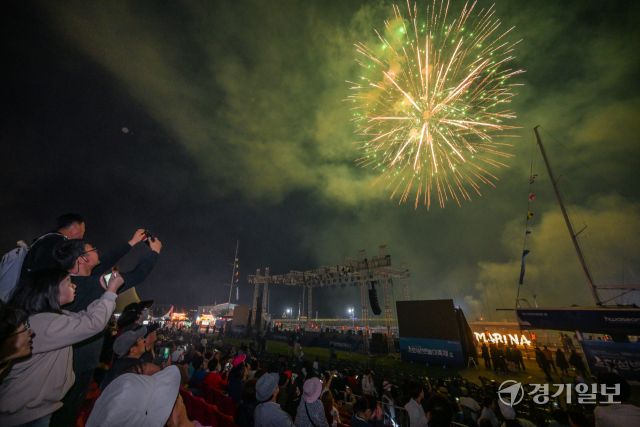 제15회 화성 뱃놀이 축제 개막 [포토뉴스]