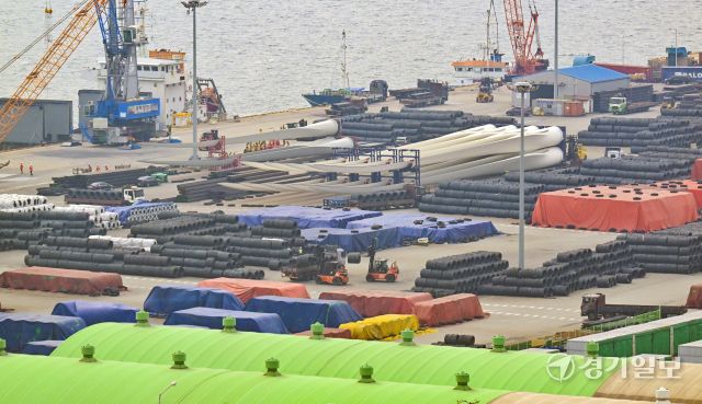 트럼프, 외국산 철강 제품 25%에서 50%로 관세 인상 [포토뉴스]