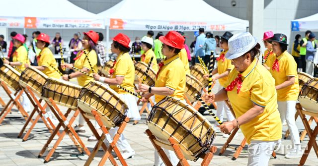 화성특례시, 어버이날을 맞아 효드림 행사 진행 [포토뉴스]