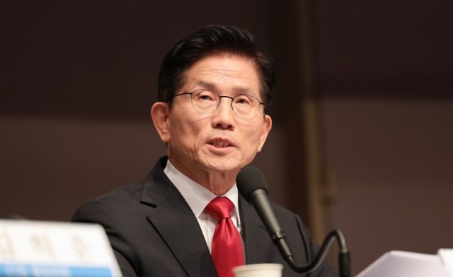 국민의힘 김문수 대선 후보가 8일 서울 중구 한국프레스센터에서 열린 관훈클럽 토론회에서 발언하고 있다. 연합뉴스