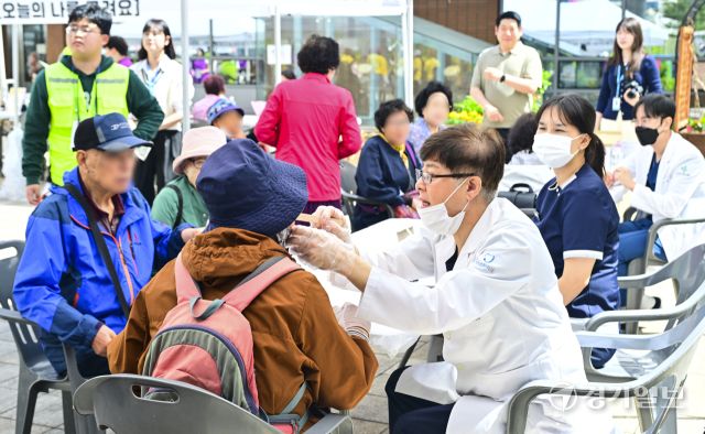 화성특례시, 어버이날을 맞아 효드림 행사 진행 [포토뉴스]