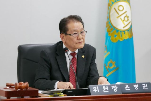 윤병권 시의원(국민의힘,아선거구). 부천시의회 제공