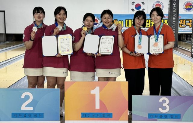 제26회 대한볼링협회장배 전국볼링대회 여자 일반부 2인조전서 평택시청이 1,2위를 휩쓸었다.평택시청 제공