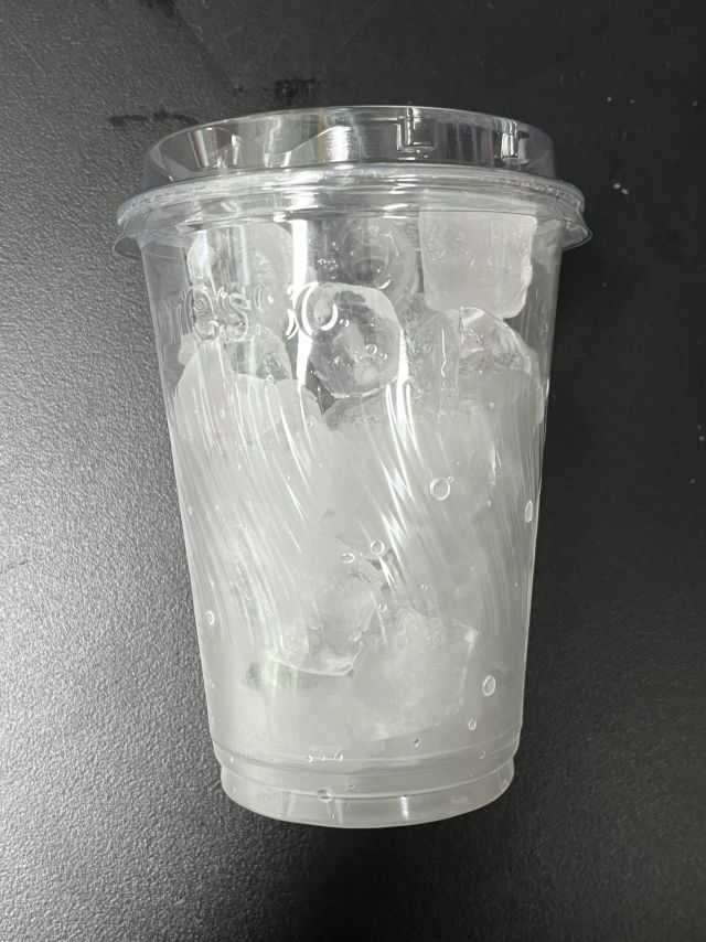 아마트24가 유통, 판매하는 ‘이프레소 얼음컵(epresso ice cup)'. 식품안전나라