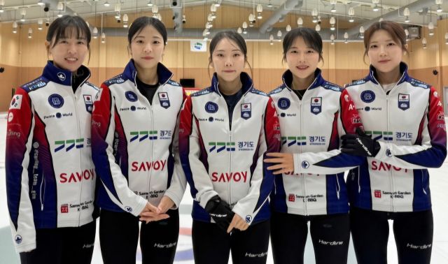 2025 한국 컬링선수권대회에 출전하는 경기도청 여자 컬링팀 ‘5G’. 대한컬링연맹 제공