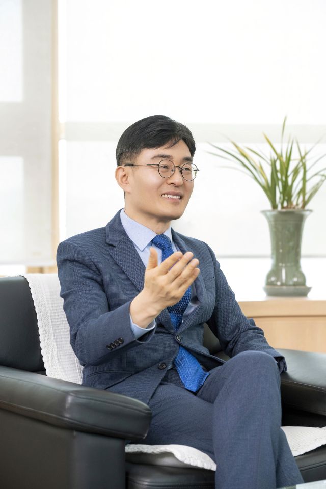 김현곤 경제과학진흥원장. 경과원 제공