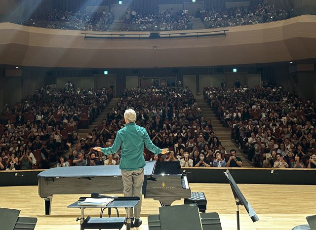 2025 금난새 푸근한 음악회 공연 모습. 청음복지관 제공