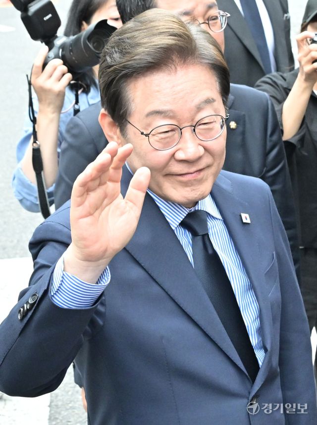 이재명 대선 후보, 정치 고향 성남에서 기자회견 [포토뉴스]