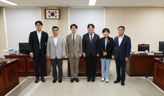 안양시의회 총무경제위원회. 안양시의회 제공