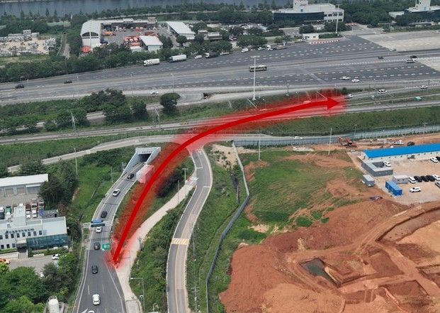 붉은색 표시 부분이 청라TG 진출연결로 확장공사 예정지. iH 제공