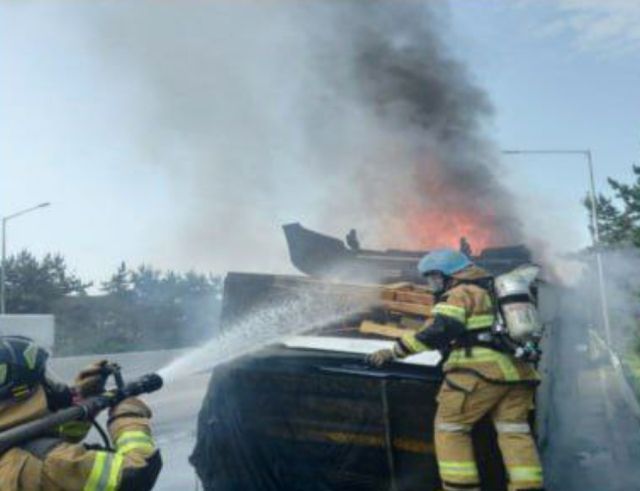 화재 현장 모습. 경기도소방재난본부 제공