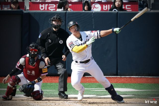 6월 부진으로 중위권에 머물러 있는 KT 위즈가 7월 첫 주 하위권 팀들과의 6연전을 통해 반등을 노리고 있다.KT 위즈 제공