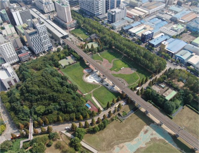 ‘남동 물빛놀이터’가 조성될 예정인 인천 남동구 논현포대근린공원 제2유수지 전경. 남동구 제공