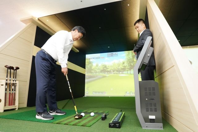 광주시 경안동 소규모체육관 3층에 조성된 스크린 파크골프장. 광주시 제공