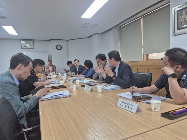 10일 경기일보 1층 중회의실에서 열린 6월 독자권익위원회 회의. 윤현서기자