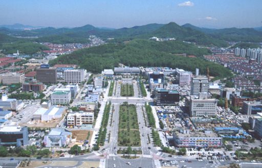 안산미래연구원이 개원 기념으로 도시공간 혁신방안을 모색하기 위한 세미나를 연다. 사진은 안산시 전경. 안산미래연구원 제공