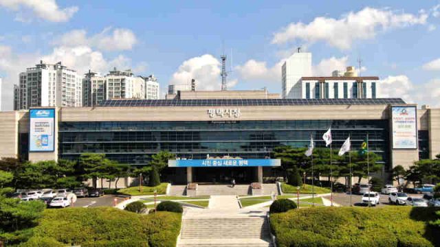 평택시청 전경. 경기일보DB