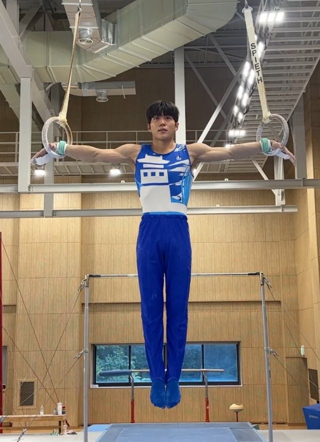 링 종목 1인자로 세계기계체조선수권 국가대표로 선발된 서정원.수원시청 제공