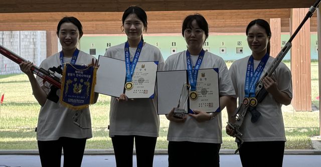 여자 일반부 50m 3자세 단체전 우승 화성특례시청 선수단.화성시청 제공