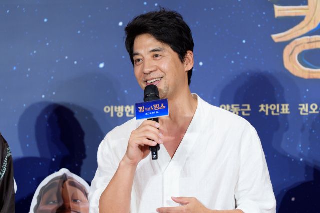 지난 9일 진행된 영화 ‘킹 오브 킹스’ VIP 시사회에선 권오중씨. ㈜모팩스튜디오 제공